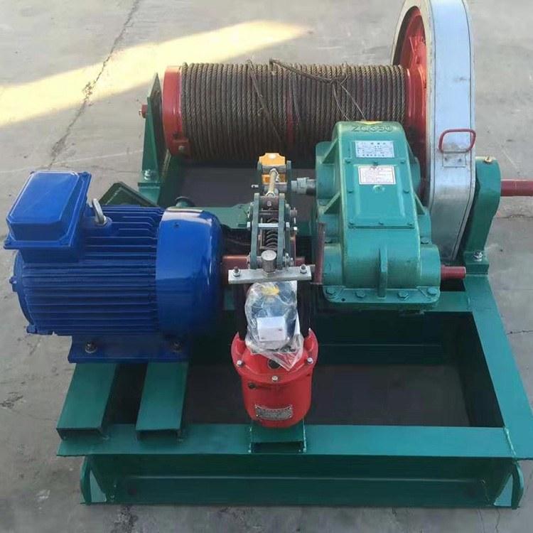 卷扬启闭机